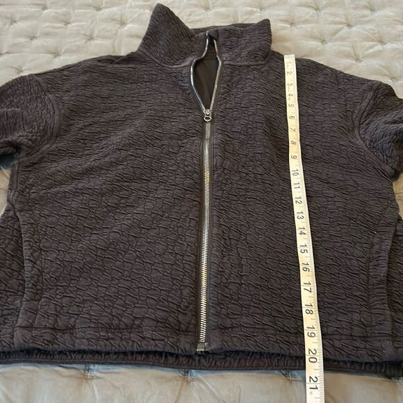 Lululemon Rippled Full Zip Jacket Black Size 2 - Picture 10 of 10